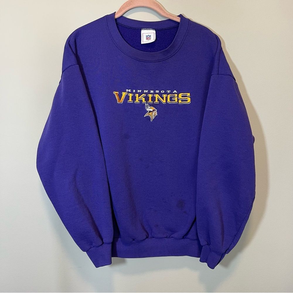 NFL Minnesota Vikings Purple Embroidered‎ Crewneck Sweatshirt Medium